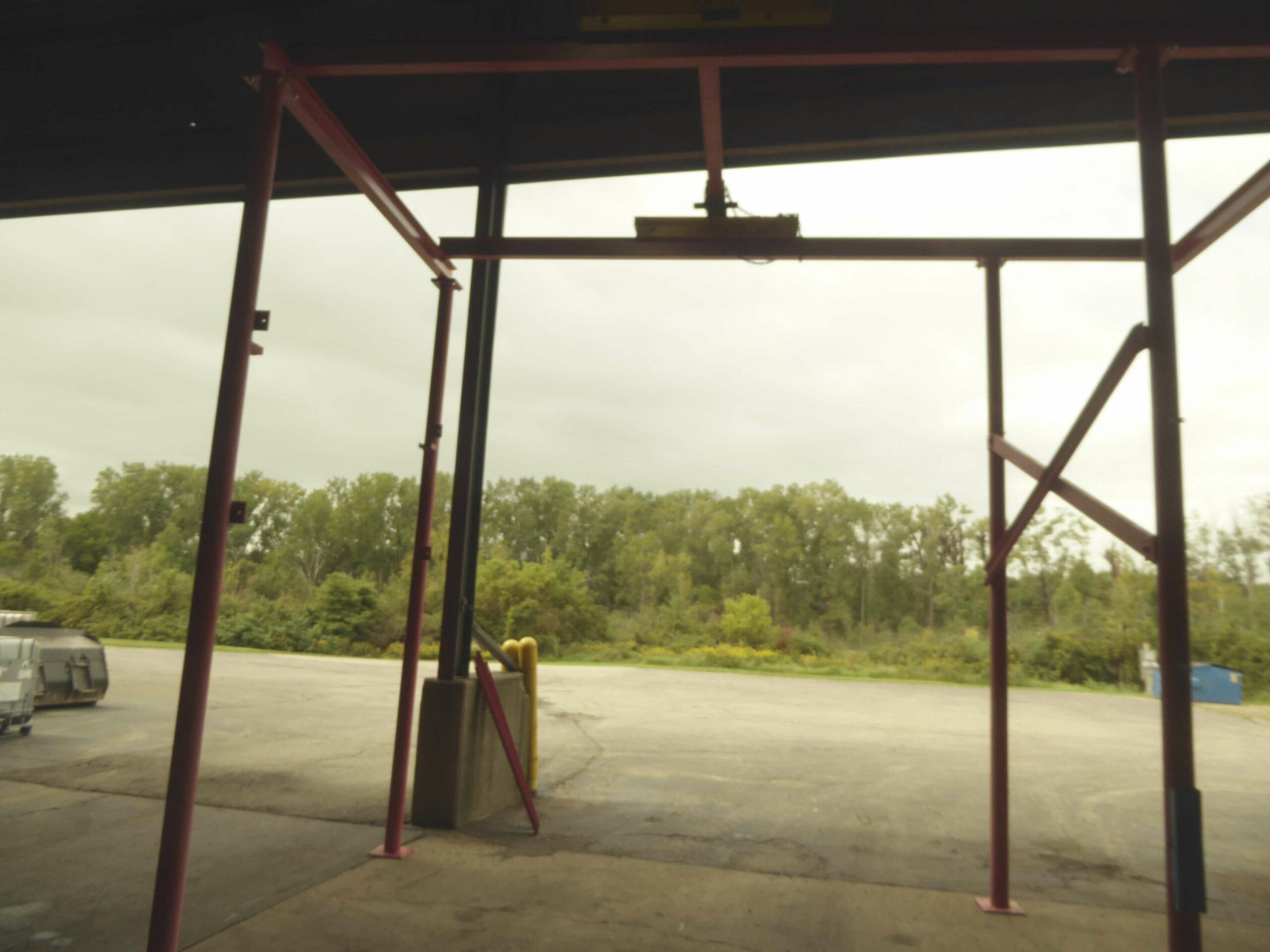 Saginaw Products 1 Ton Free Standing Bridge Crane H2373