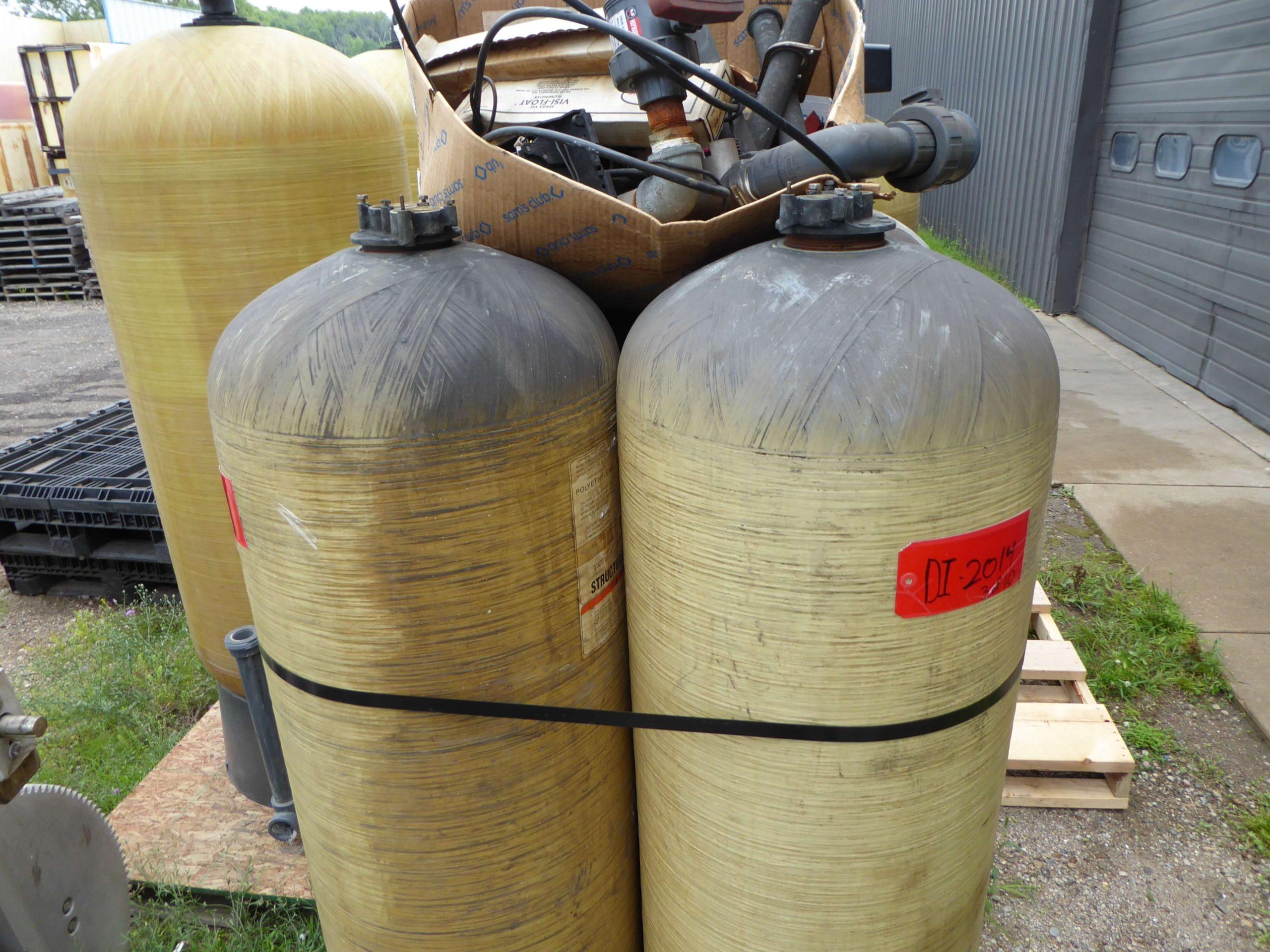 Miscellaneous DI Vessels - Lot of 10 DI2014
