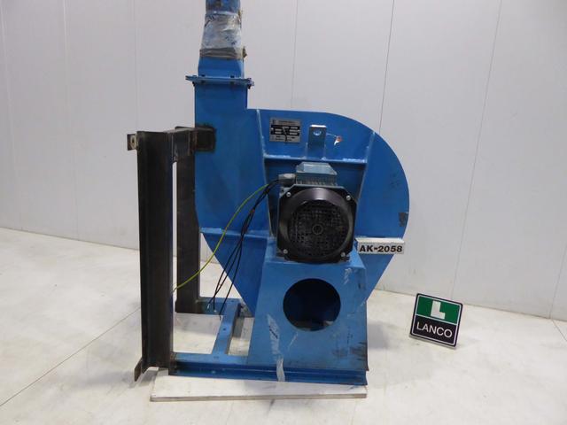 AK2058-2-scaled
