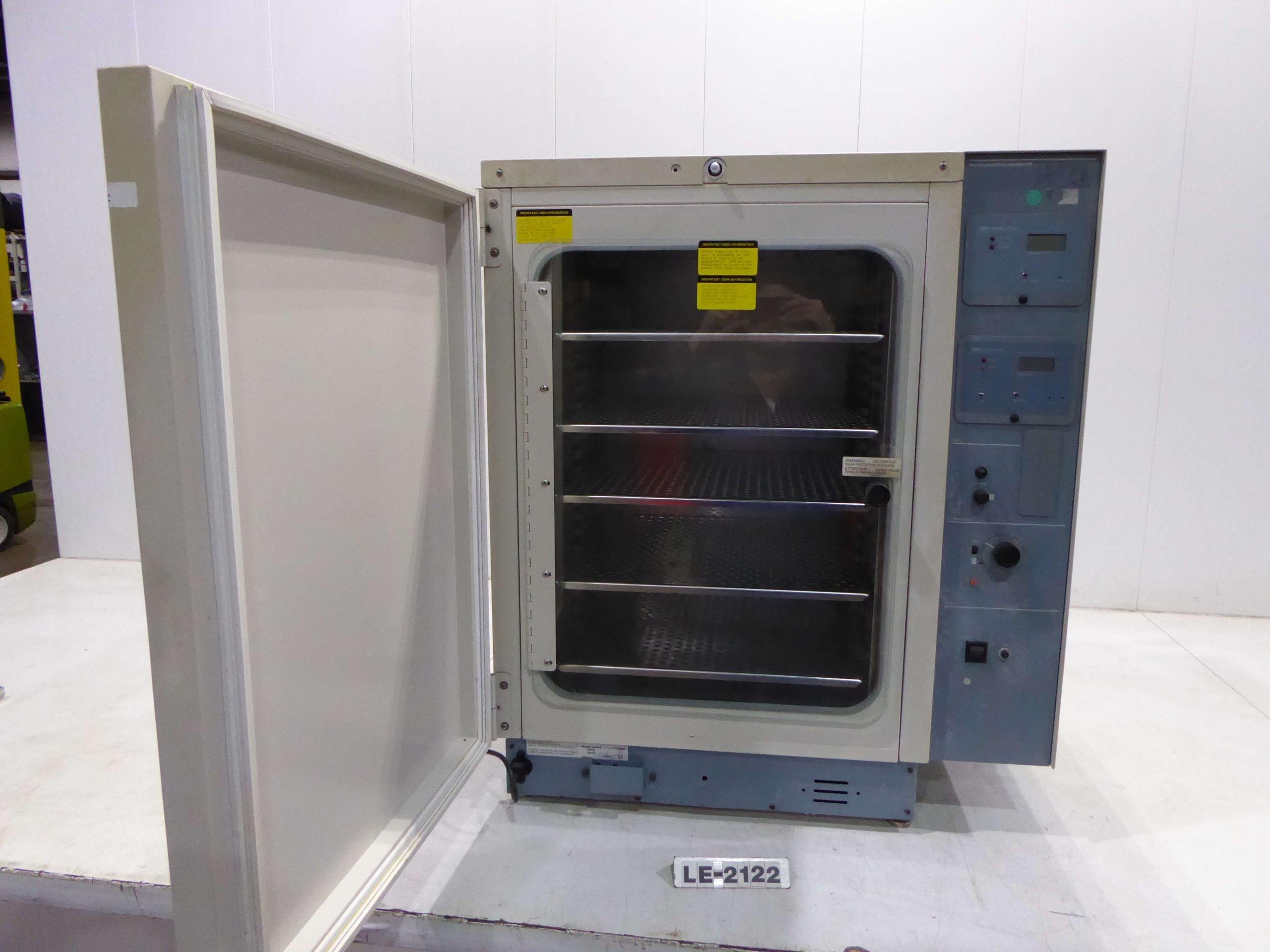 Forma Scientific Model 2546 Incubator LE2122