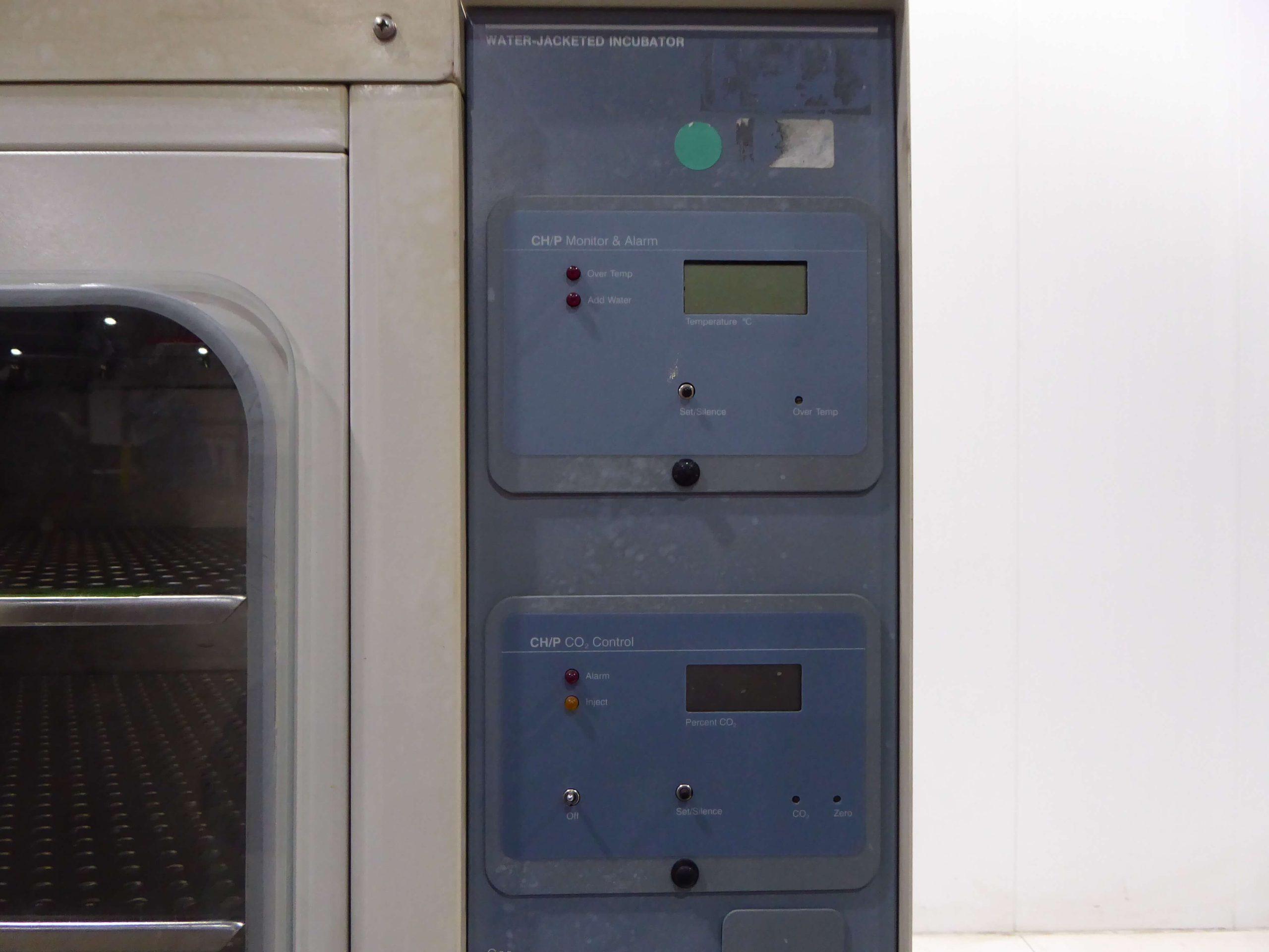 Forma Scientific Model 2546 Incubator LE2122