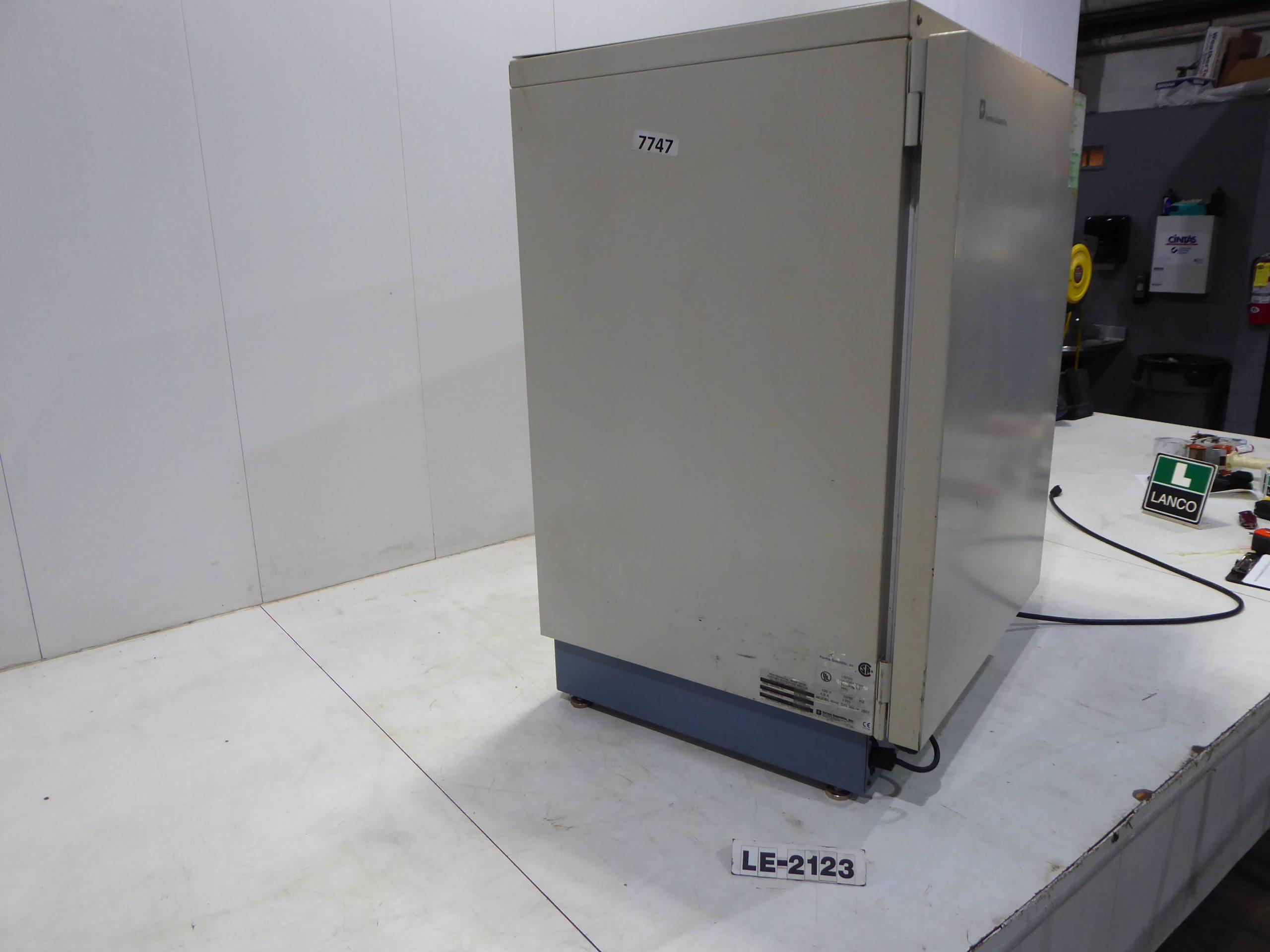 Forma Scientific Model 2546 Incubator LE2123