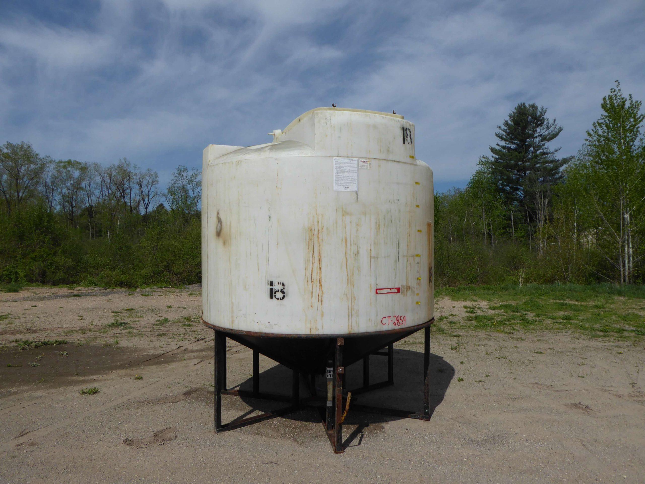 2000 Gallon Poly Round Tank CT2859