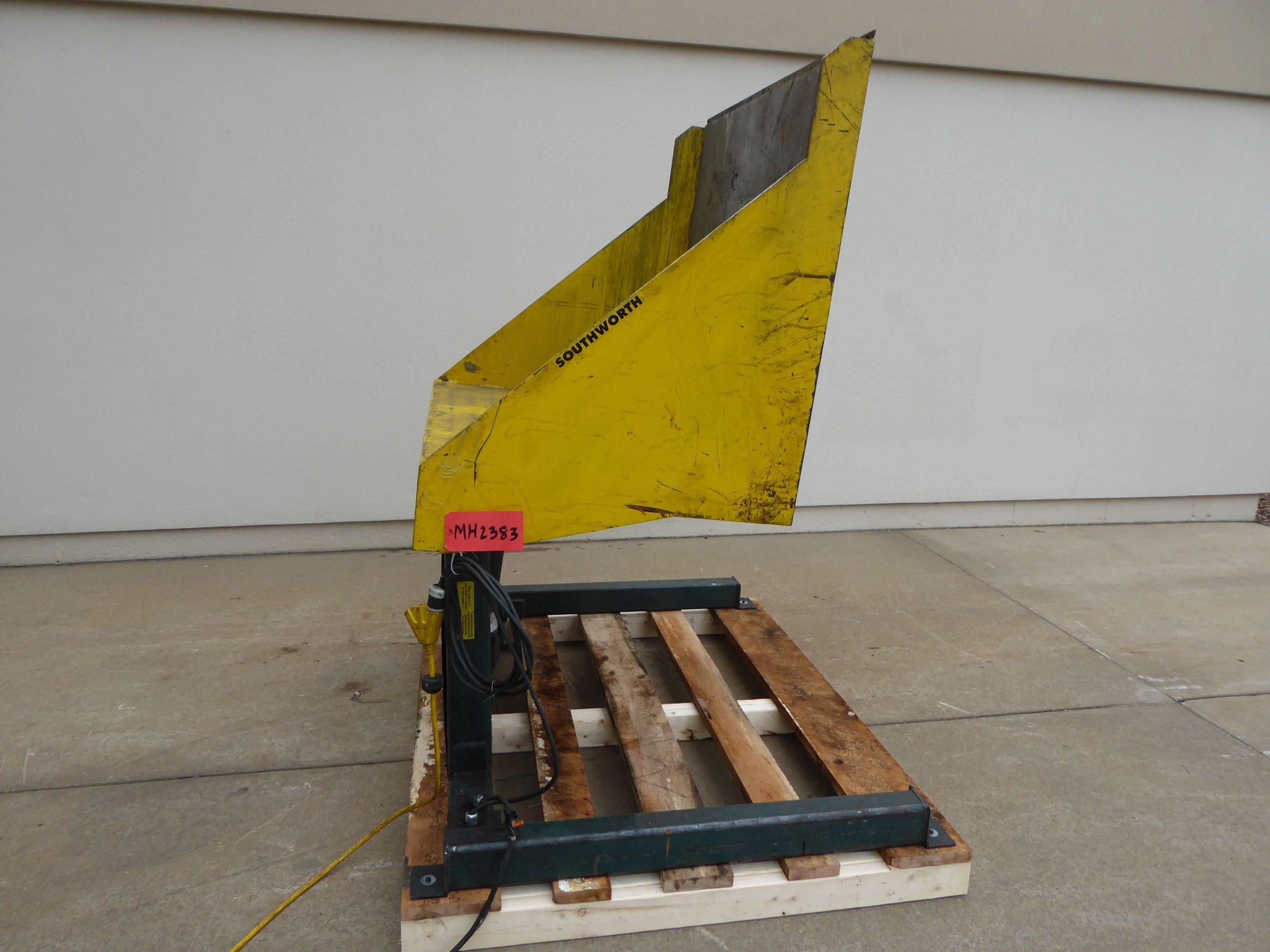 Southworth 2000 lb. Capacity Pan-Style Container Tilter MH2383