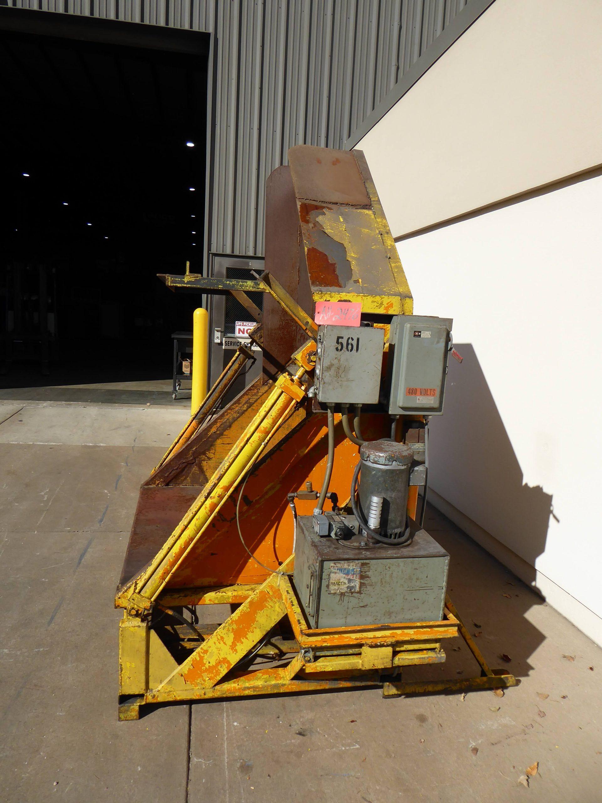2500 lb. Capacity Automatic Dumper AH2476