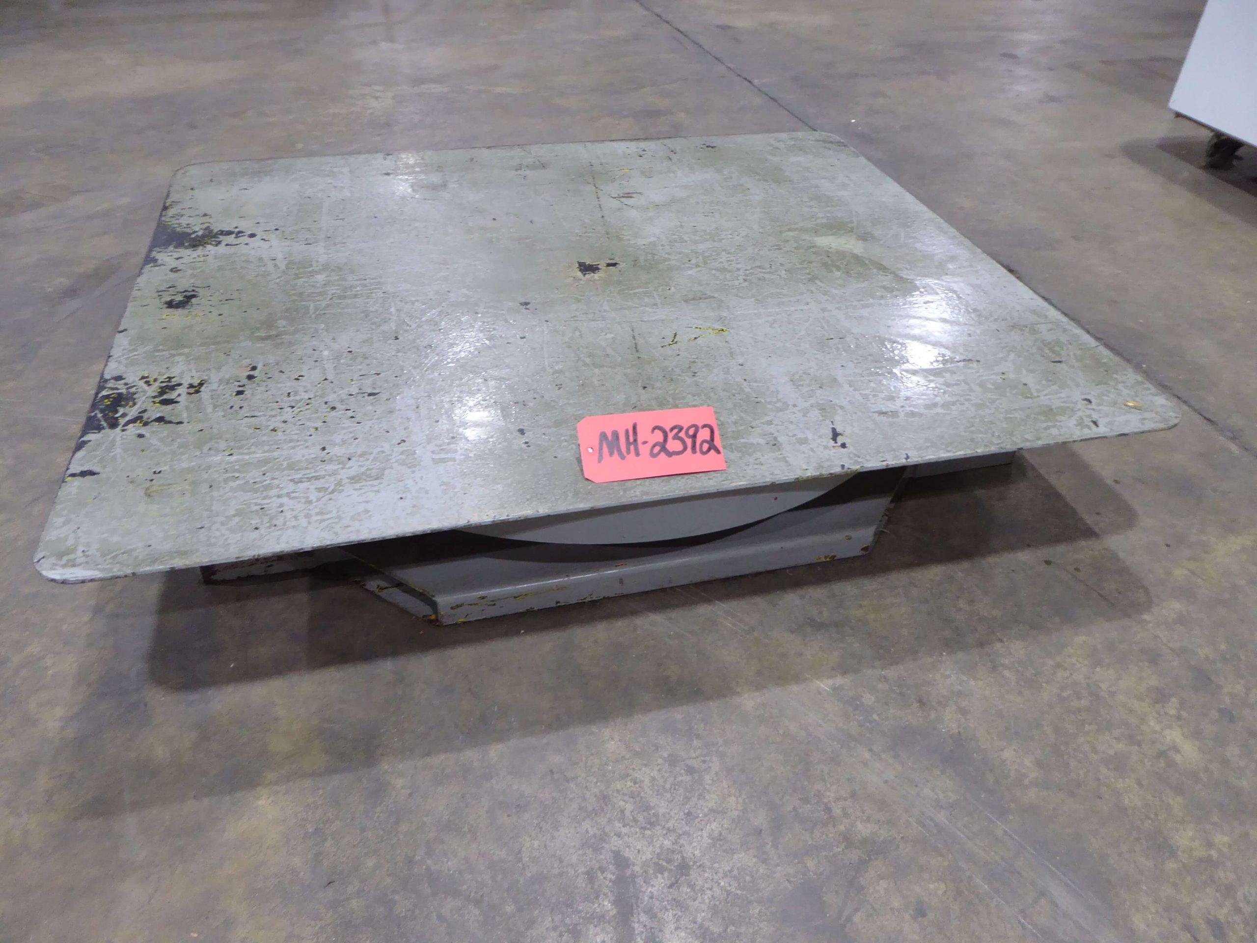 2000 lb. Capacity Pneumatic Pallet Lifter MH2392