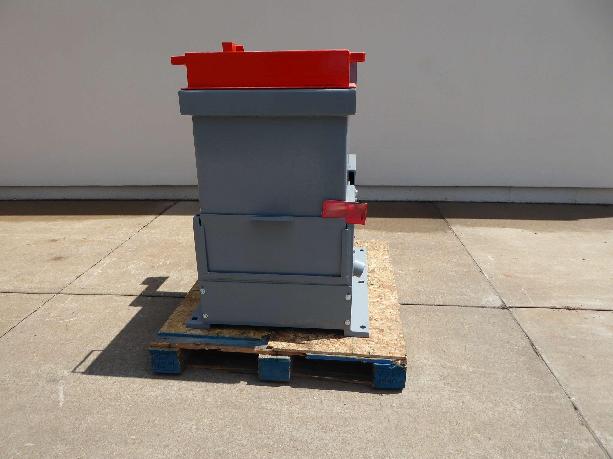 Desco 18" x 18" Spin Dryer SD2951