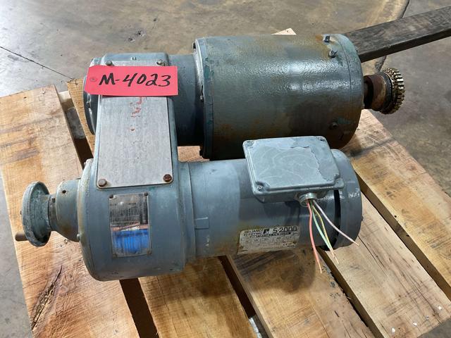 Reeves Model 0122 Gear Motor M4023