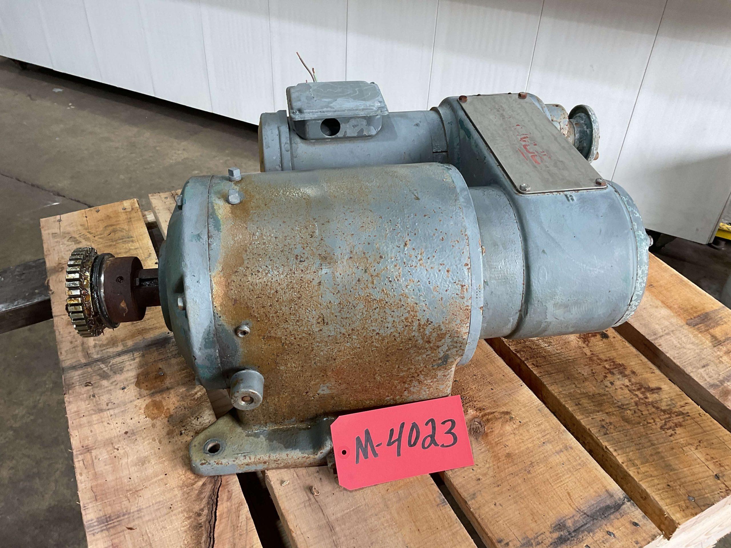 Reeves Model 0122 Gear Motor M4023