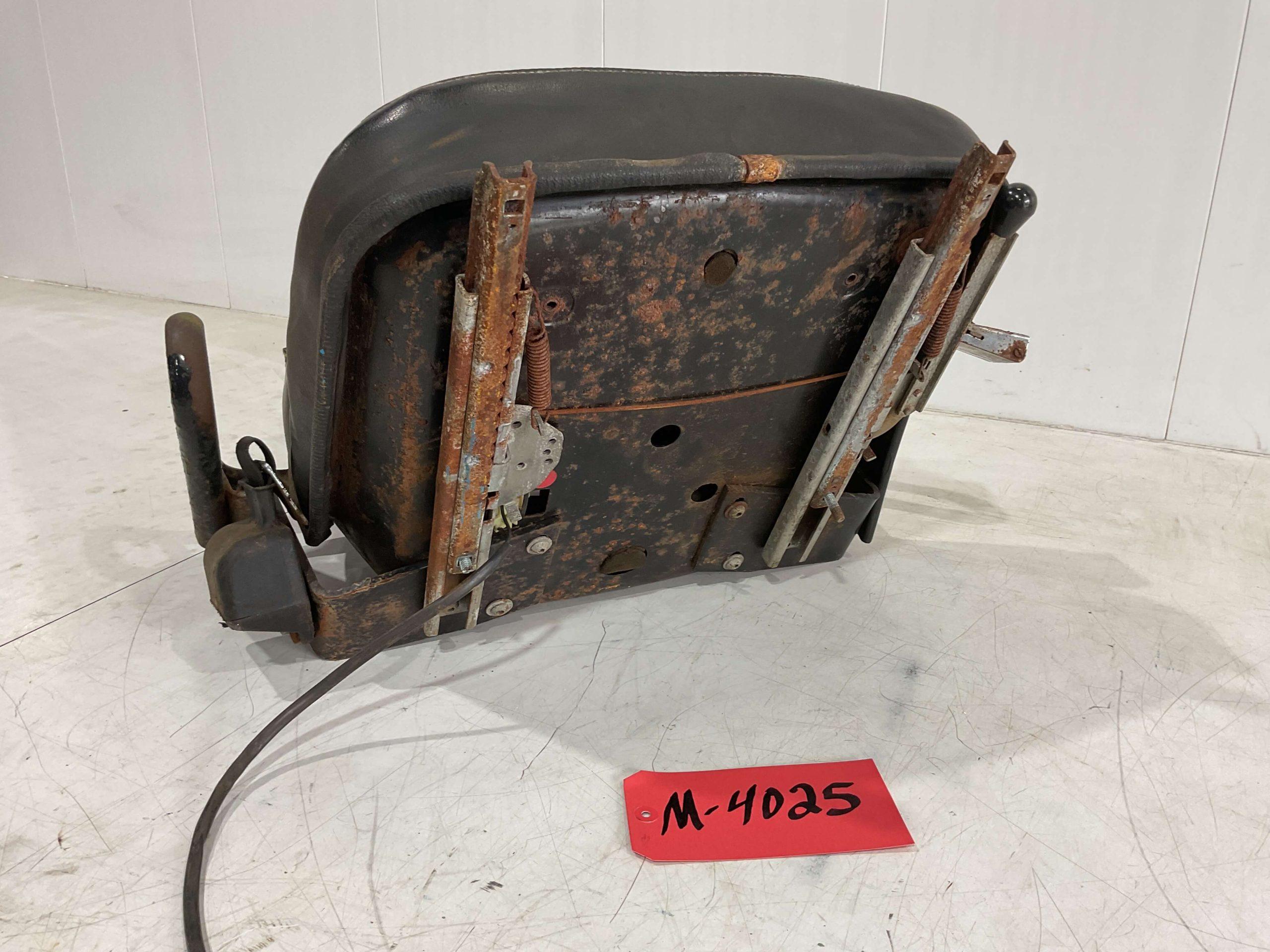 Yale Forklift Seat M4025